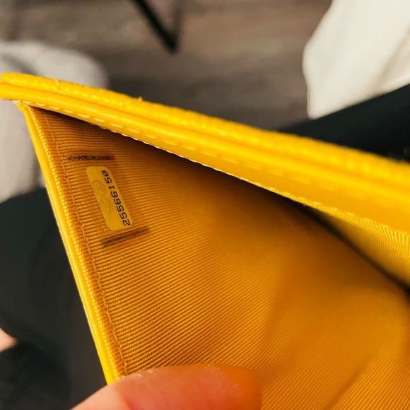 Chanel Medium Flap Wallet - Picture 9 of 17